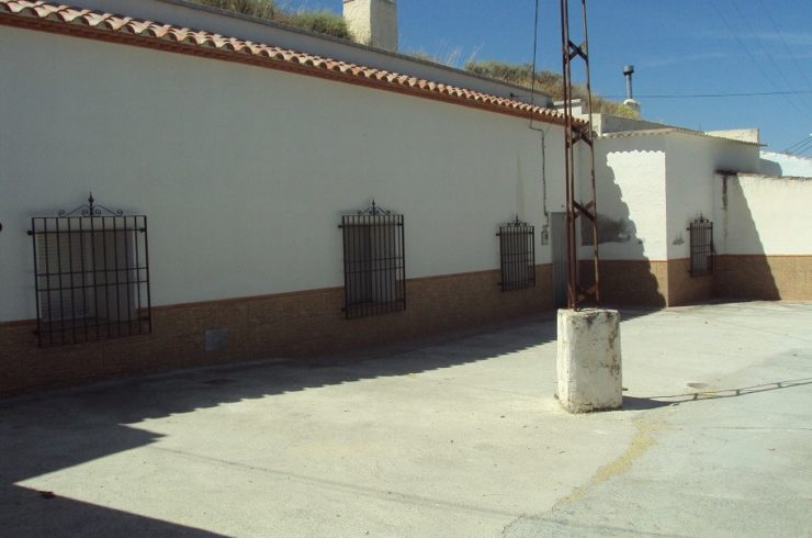 2 Bedroom Cave House in El Margen, Granada