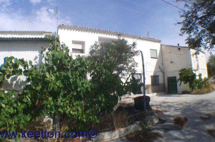 6 Bedroom Cave House nr Cullar, Granada